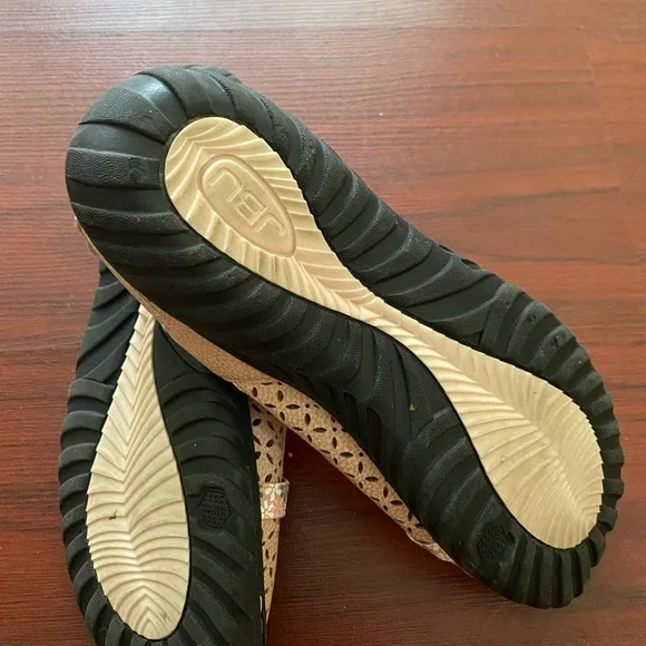 Jambu shoes sz 8 vvguc Boutique comfortable expensive and beautiful - Picture 2 of 6